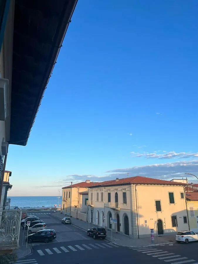 Hotel Affreschi Sul Mare à Marina Di Pisa 0*,  Italie